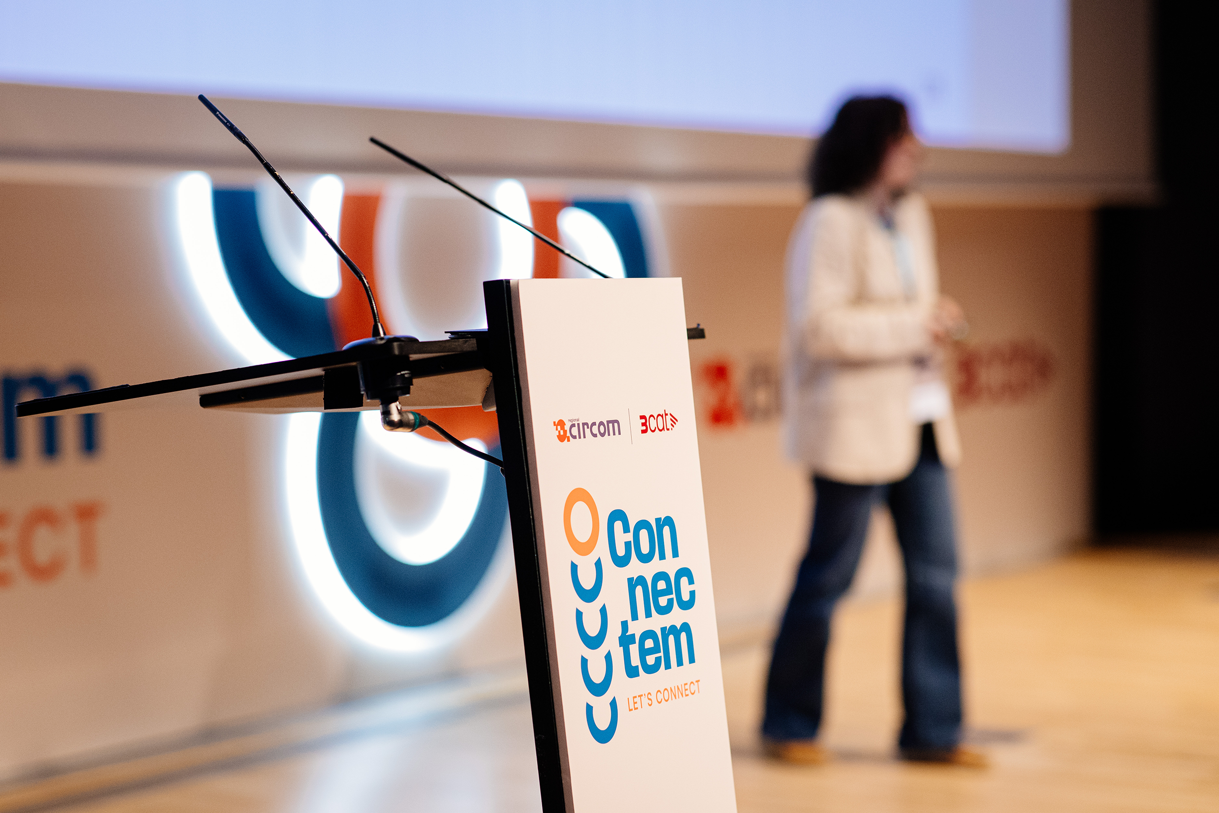 Let´s Connect!